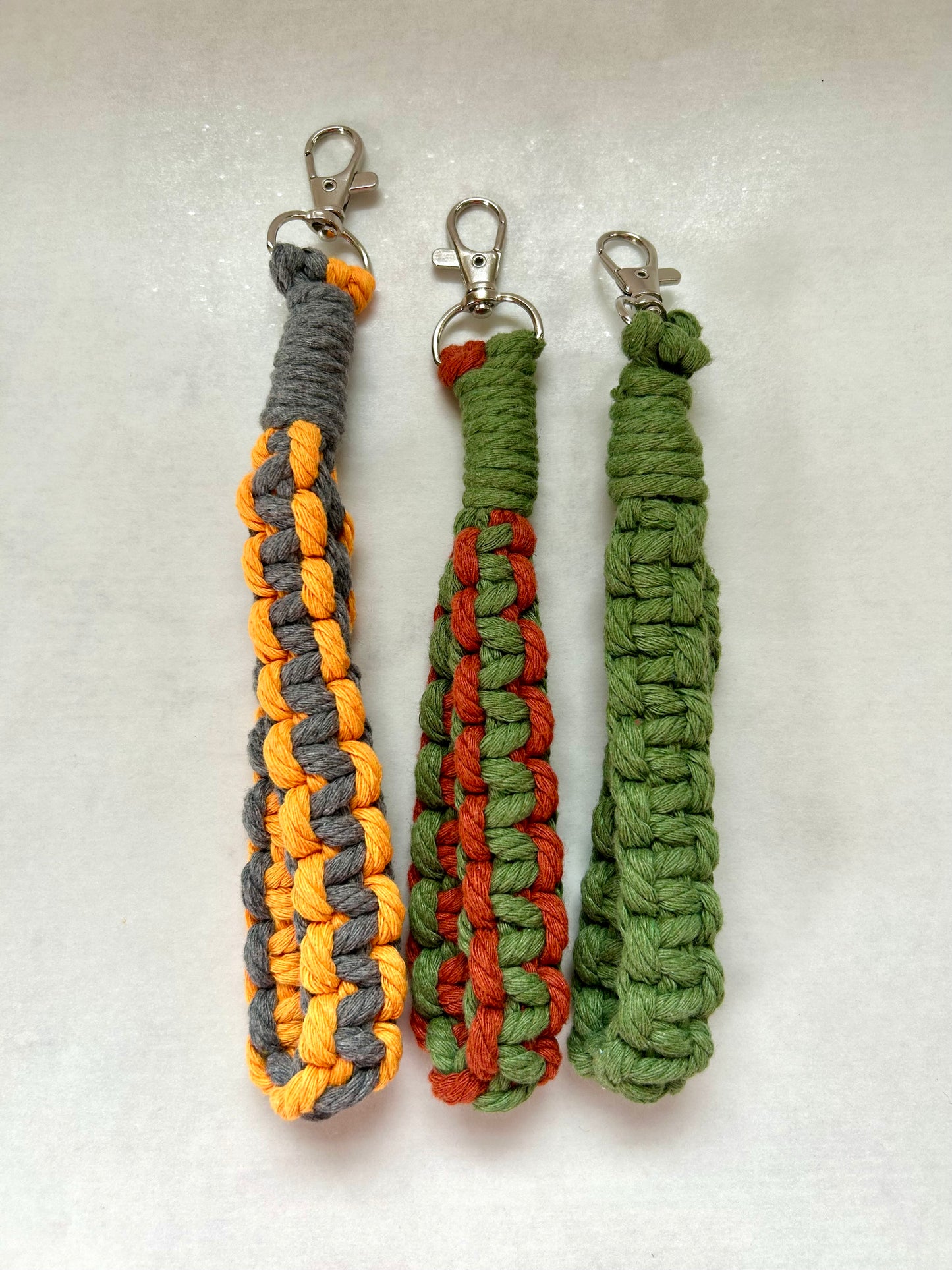 Macrame Wristlet Regular