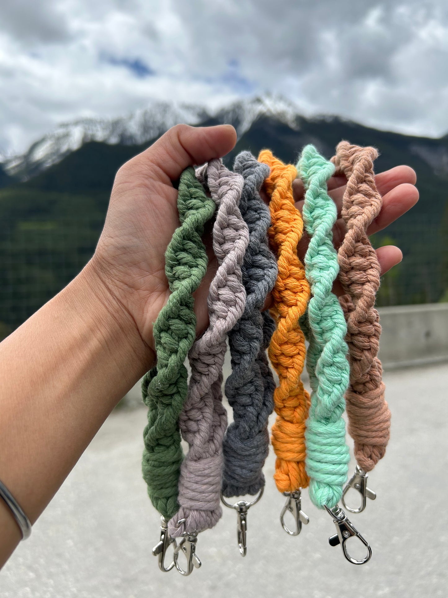 Macrame Wristlet Regular